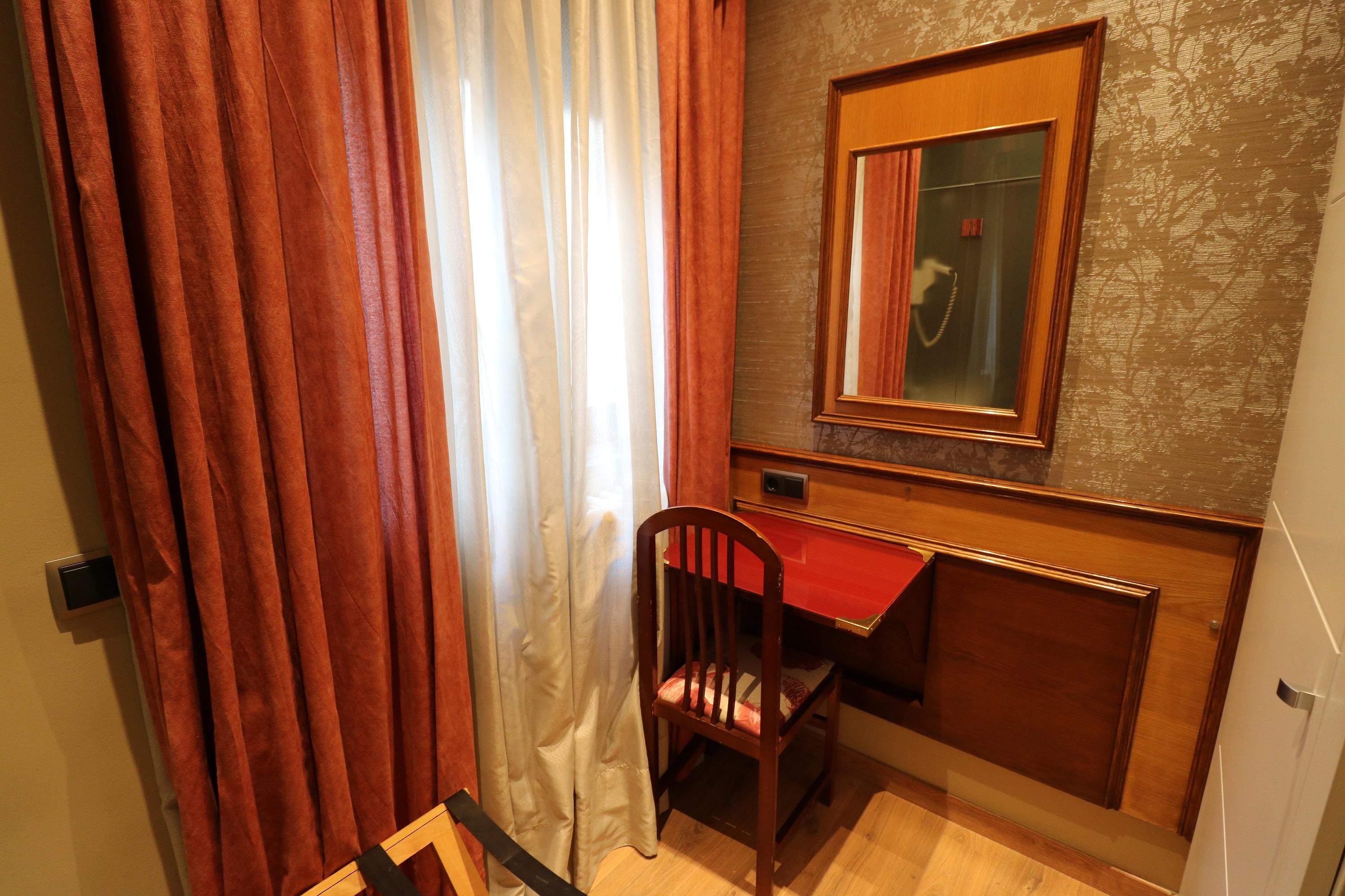 Hostal Hispano - Argentino Gran Via Madrid Bagian luar foto